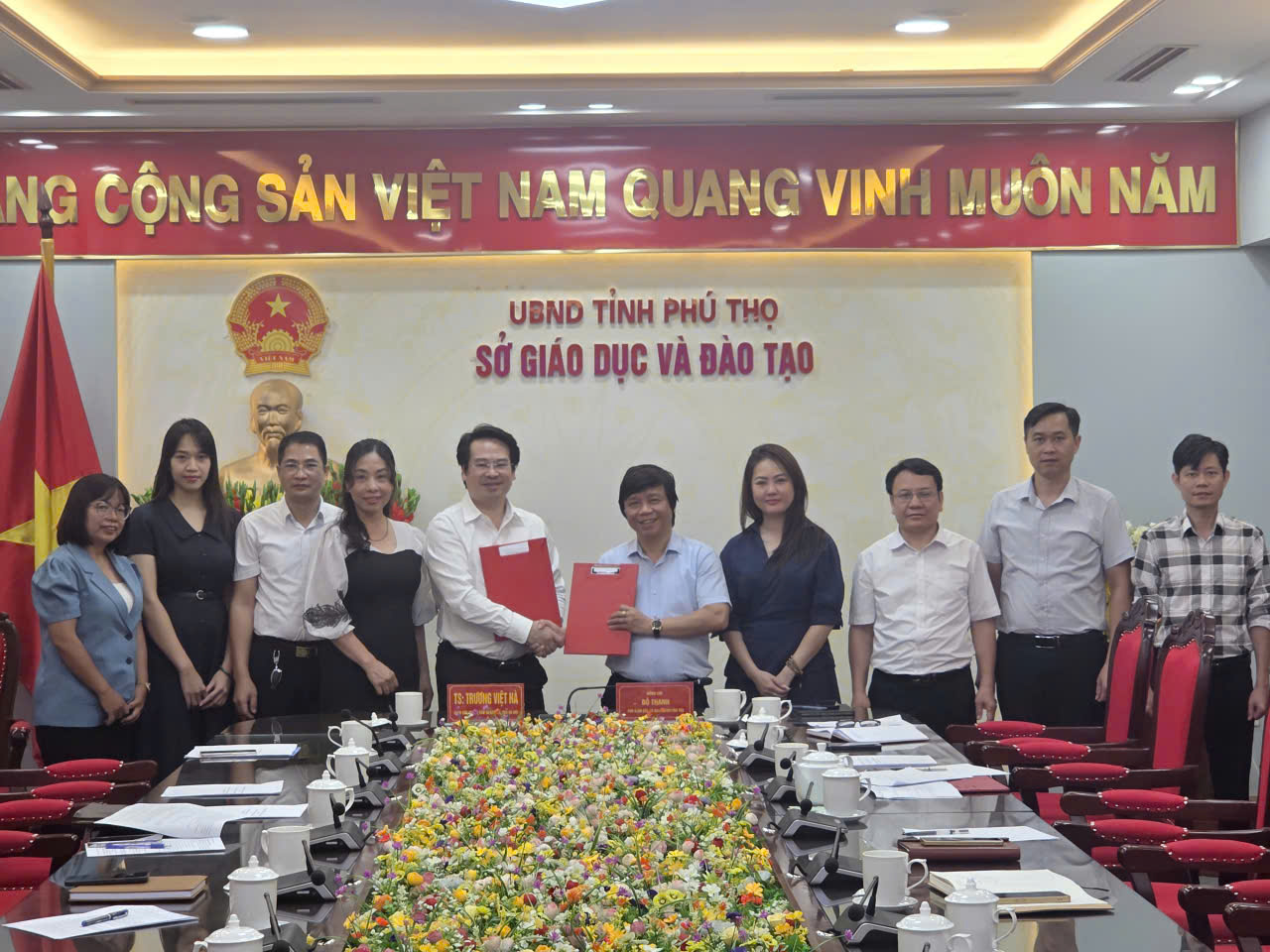 Sở Giáo dục và Đào tạo tỉnh Phú Thọ ký kết Thỏa thuận khung hợp tác với Trung tâm Dự báo và Phát triển nguồn nhân lực, Đại học Quốc gia Hà Nội